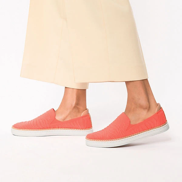 Ugg Sammy Wavy Sportliche Slipper 4 Ugg Sammy Wavy Sportliche Slipper – Bild 2