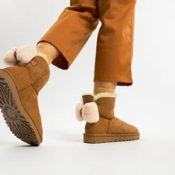 Ugg W Mini Bailey Fuzzy Bow Winterstiefeletten -Ugg 26293370 02