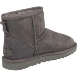 Ugg Classic Mini II Winterstiefeletten 11 Ugg Classic Mini II Winterstiefeletten -Ugg 4466587 05