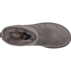 Ugg Classic Mini II Winterstiefeletten 12 Ugg Classic Mini II Winterstiefeletten -Ugg 4466587 06