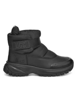 Ugg Boots "Yose Puff" In Schwarz